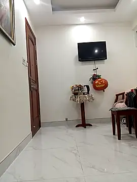 Eliza Wendy online show from 11-08-25, 01:42