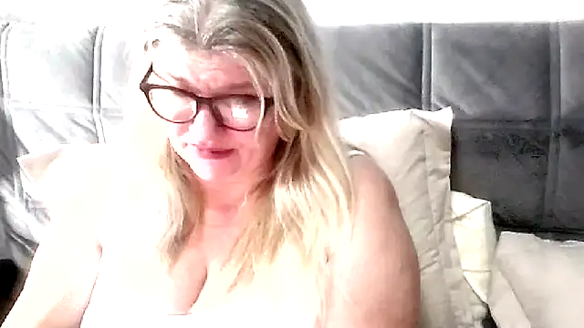 Diana 49 online show from 03-28-26, 10:11