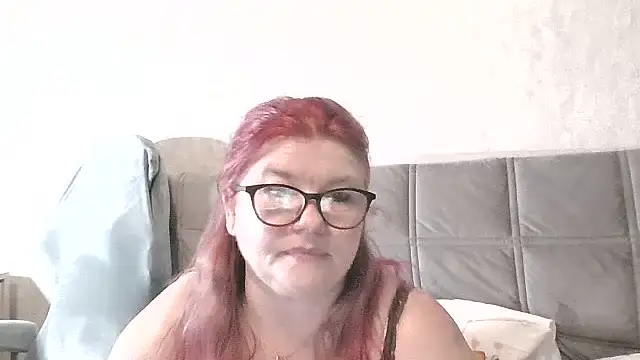 Snapshot of Diana_49 chatting on 06-09-26, 08:21 Diana 49 online show from 06-09-26, 08:21
