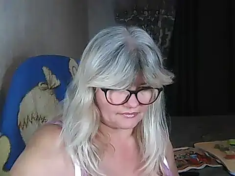 Diana 49 online show from 11-18-25, 05:49