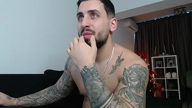  DylanGreen online show from 12-20-25, 07:55