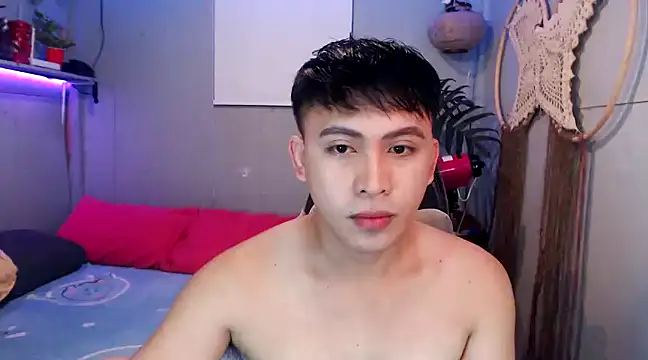 Snapshot of princeJayX chatting on 02-13-25, 02:12 princeJayX online show from 02-13-25, 02:12