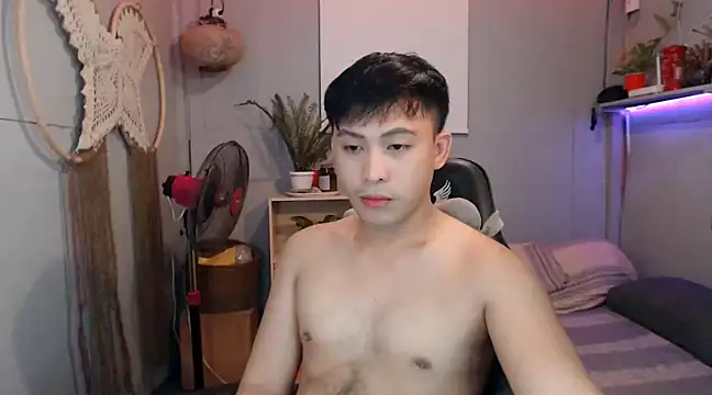 Snapshot of princeJayX chatting on 02-25-25, 06:14 princeJayX online show from 02-25-25, 06:14