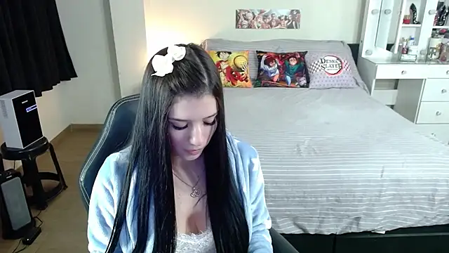 Snapshot of kittykat18x chatting on 06-30-26, 02:33 kittykat18x online show from 06-30-26, 02:33
