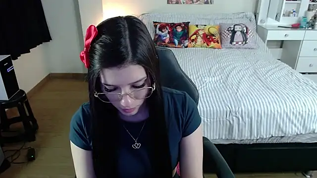 Snapshot of kittykat18x chatting on 07-08-26, 12:46 kittykat18x online show from 07-08-26, 12:46