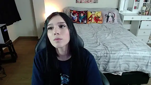 Snapshot of kittykat18x chatting on 05-11-26, 02:13 kittykat18x online show from 05-11-26, 02:13