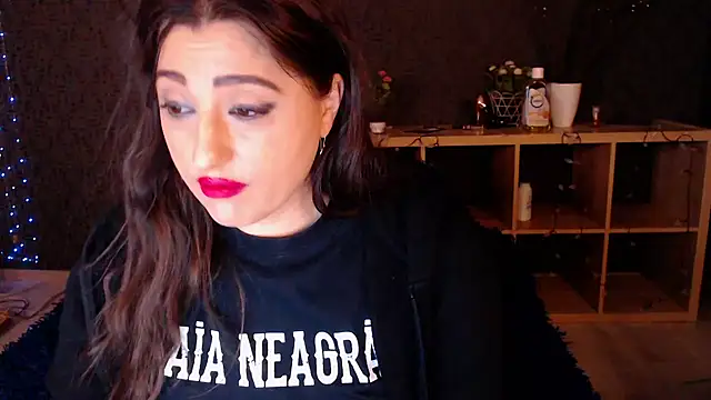 RebeccaStone online show from 02-05-25, 12:42