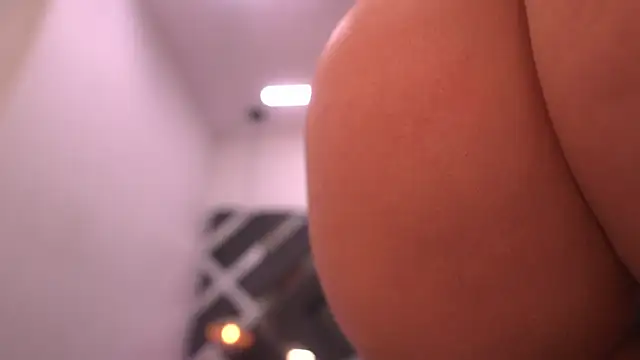Snapshot of violeta_aroca chatting on 10-16-25, 03:04 violeta aroca online show from 10-16-25, 03:04