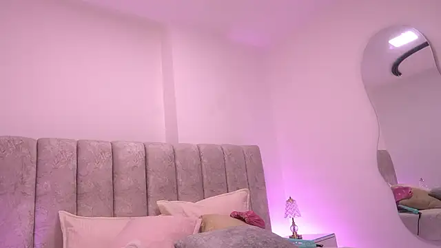 violeta aroca online show from 12-02-25, 03:07