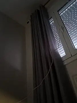 Zoni111 online show from 11-17-25, 05:55