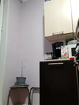 Zulfiya Bruce online show from 11-03-25, 01:04