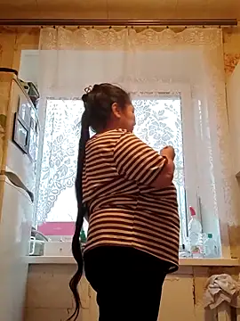 Zulfiya Bruce online show from 04-13-26, 03:05