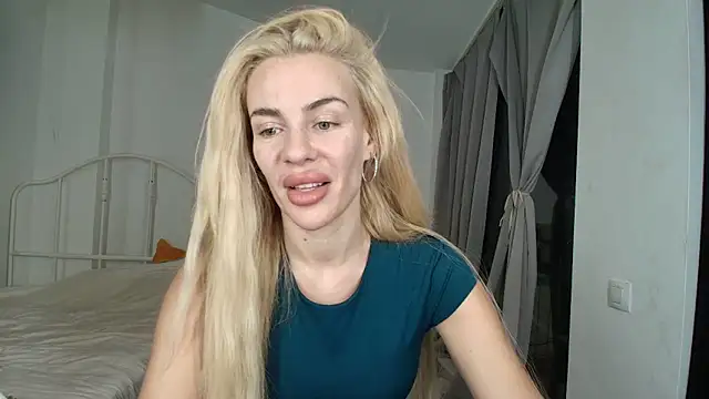 Roshana16 online show from 09-26-25, 06:37