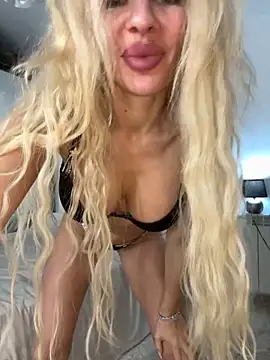 Roshana16 online show from 11-12-25, 08:56