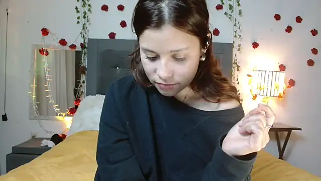 Snapshot of 3littleschoolteens chatting on 02-13-26, 06:02 3littleschoolteens online show from 02-13-26, 06:02