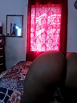 Snapshot of Deezdivine chatting on 03-16-26, 02:53 Deezdivine online show from 03-16-26, 02:53