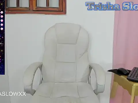 TRISHASLOWXX online show from 01-11-25, 06:56