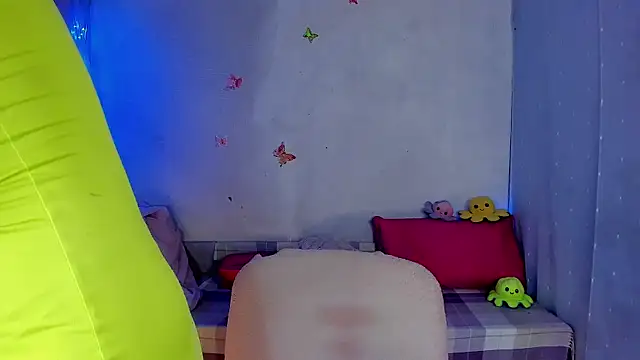 LickLizzy online show from 11-24-25, 09:48