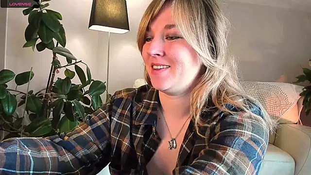 5 in one online show from 05-25-26, 03:39