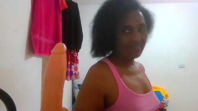 Snapshot of Aishamara chatting on 10-05-25, 06:20 Aishamara online show from 10-05-25, 06:20