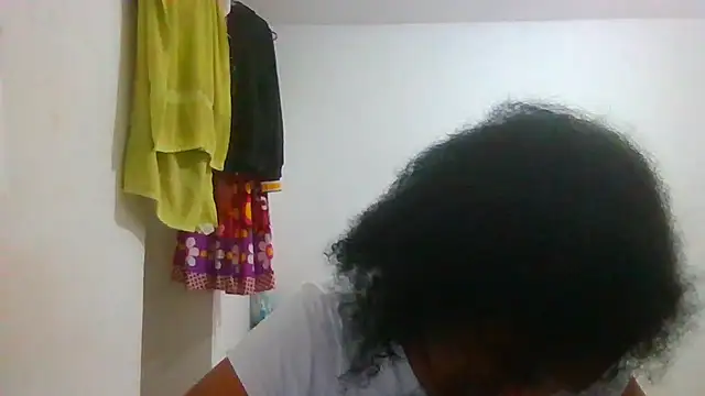 Aishamara online show from 10-24-25, 07:35