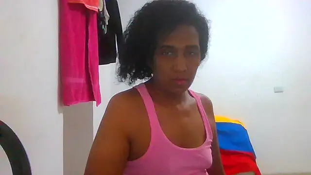 Snapshot of Aishamara chatting on 09-28-25, 01:29 Aishamara online show from 09-28-25, 01:29