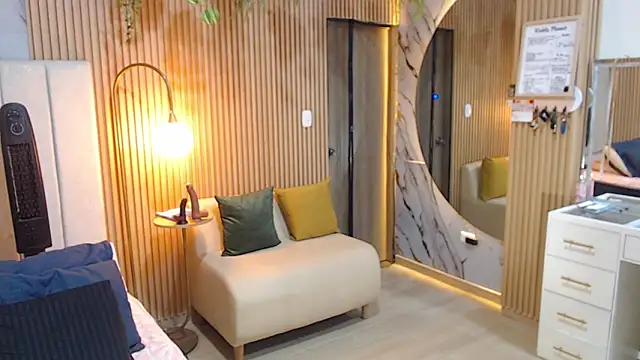 deepieredandwett online show from 11-08-25, 07:56