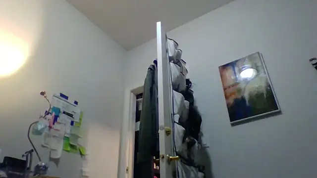Snapshot of CleanGrey chatting on 05-12-26, 01:35 CleanGrey online show from 05-12-26, 01:35