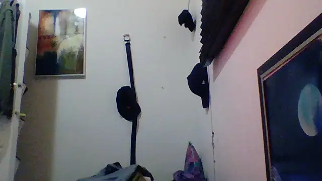 Snapshot of CleanGrey chatting on 05-25-26, 05:29 CleanGrey online show from 05-25-26, 05:29