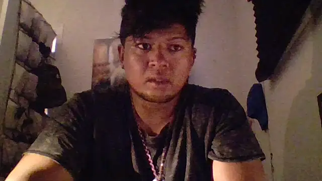 Snapshot of CleanGrey chatting on 06-19-26, 01:28 CleanGrey online show from 06-19-26, 01:28