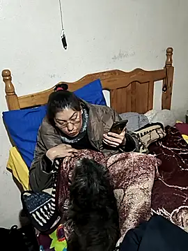 LaInsaciableIntensa online show from 11-26-25, 12:10