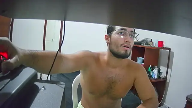 lechero226 online show from 09-19-25, 10:47