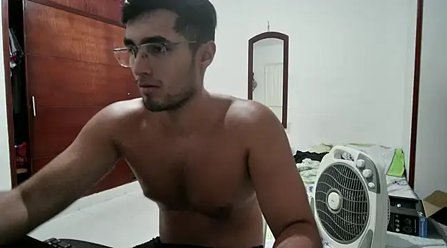 lechero226 online show from 12-31-24, 04:27