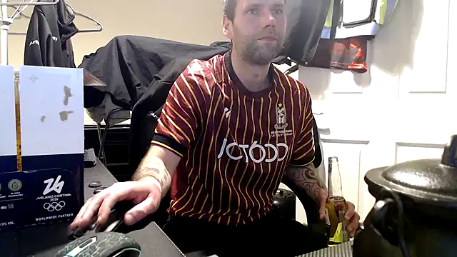 Snapshot of Atheist777 chatting on 01-10-26, 07:31 Atheist777 online show from 01-10-26, 07:31