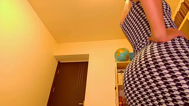 purpleariellx online show from 06-27-26, 11:55