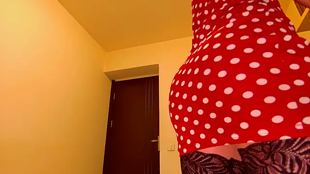 Snapshot of purpleariellx chatting on 05-30-26, 12:06 purpleariellx online show from 05-30-26, 12:06