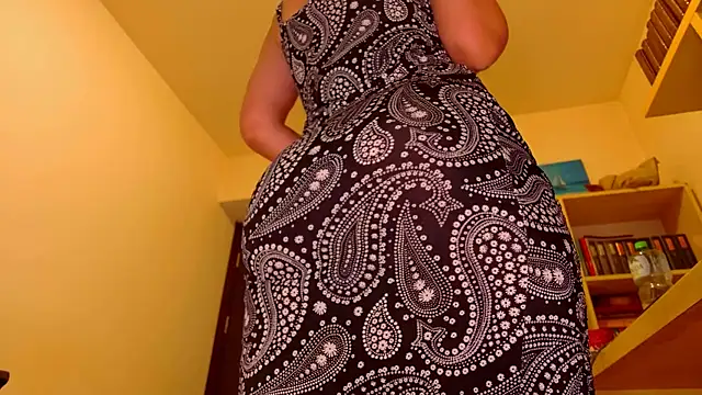 Snapshot of purpleariellx chatting on 06-12-26, 01:36 purpleariellx online show from 06-12-26, 01:36