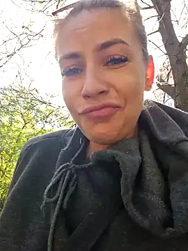 Snapshot of Keli_Jessi chatting on 09-20-25, 12:10 Keli Jessi online show from 09-20-25, 12:10