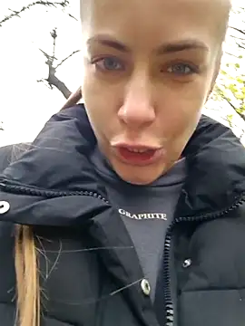 Snapshot of Keli_Jessi chatting on 11-07-25, 01:37 Keli Jessi online show from 11-07-25, 01:37