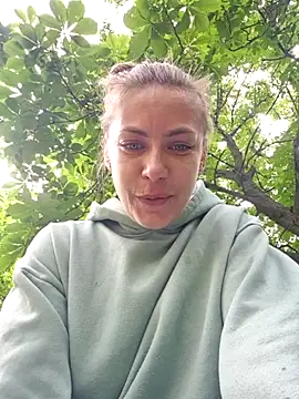 Keli Jessi online show from 05-19-26, 01:29