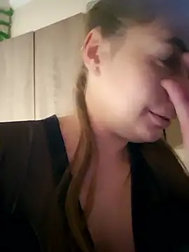 Keli Jessi online show from 01-08-26, 07:09