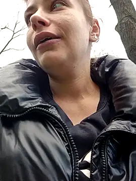 Keli Jessi online show from 04-13-26, 01:37