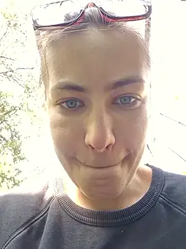 Keli Jessi online show from 04-14-26, 11:26