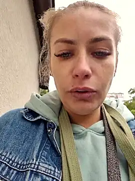 Snapshot of Keli_Jessi chatting on 09-25-25, 12:33 Keli Jessi online show from 09-25-25, 12:33