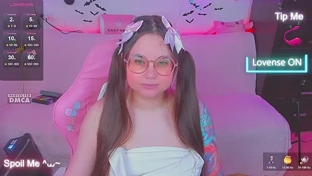 Lolisuccub online show from 12-19-25, 07:49