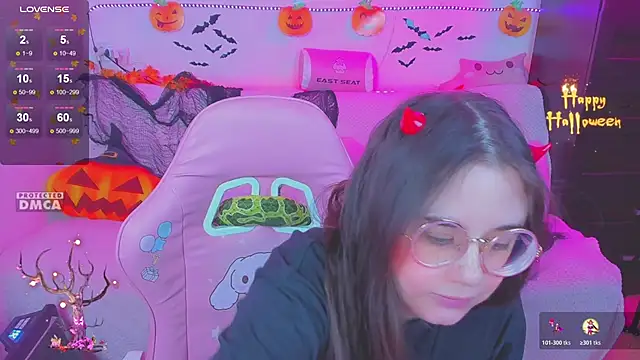 Lolisuccub online show from 10-28-25, 07:13