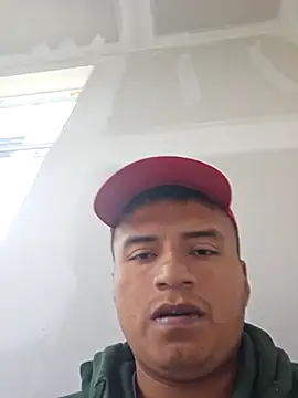 Snapshot of Diablo9804 chatting on 10-29-25, 04:28 Diablo9804 online show from 10-29-25, 04:28