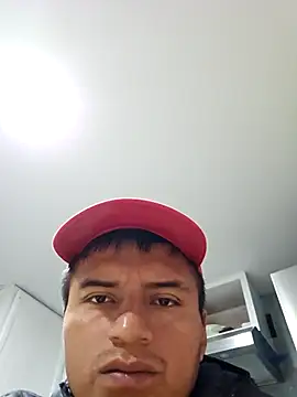 Snapshot of Diablo9804 chatting on 10-19-25, 11:35 Diablo9804 online show from 10-19-25, 11:35