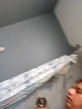 Snapshot of Diablo9804 chatting on 09-29-25, 10:54 Diablo9804 online show from 09-29-25, 10:54