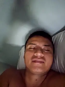 Snapshot of Diablo9804 chatting on 09-28-25, 04:58 Diablo9804 online show from 09-28-25, 04:58